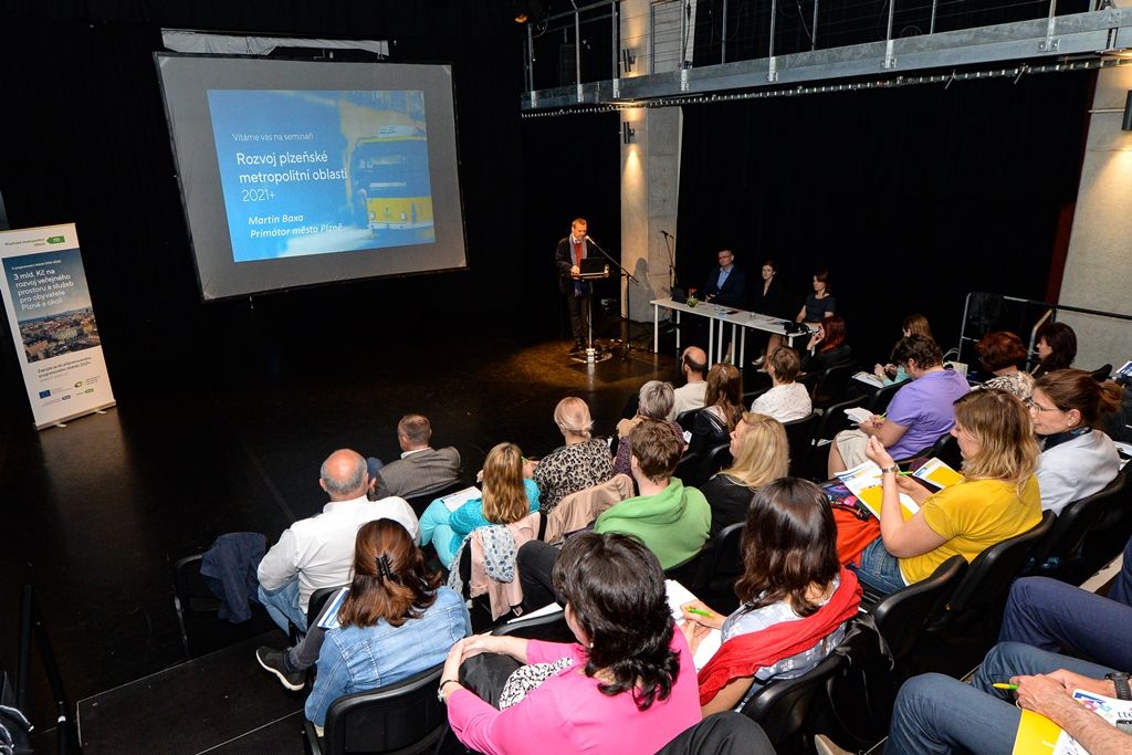 Seminář řešil budoucnost plzeňské metropolitní oblasti v období 2021+