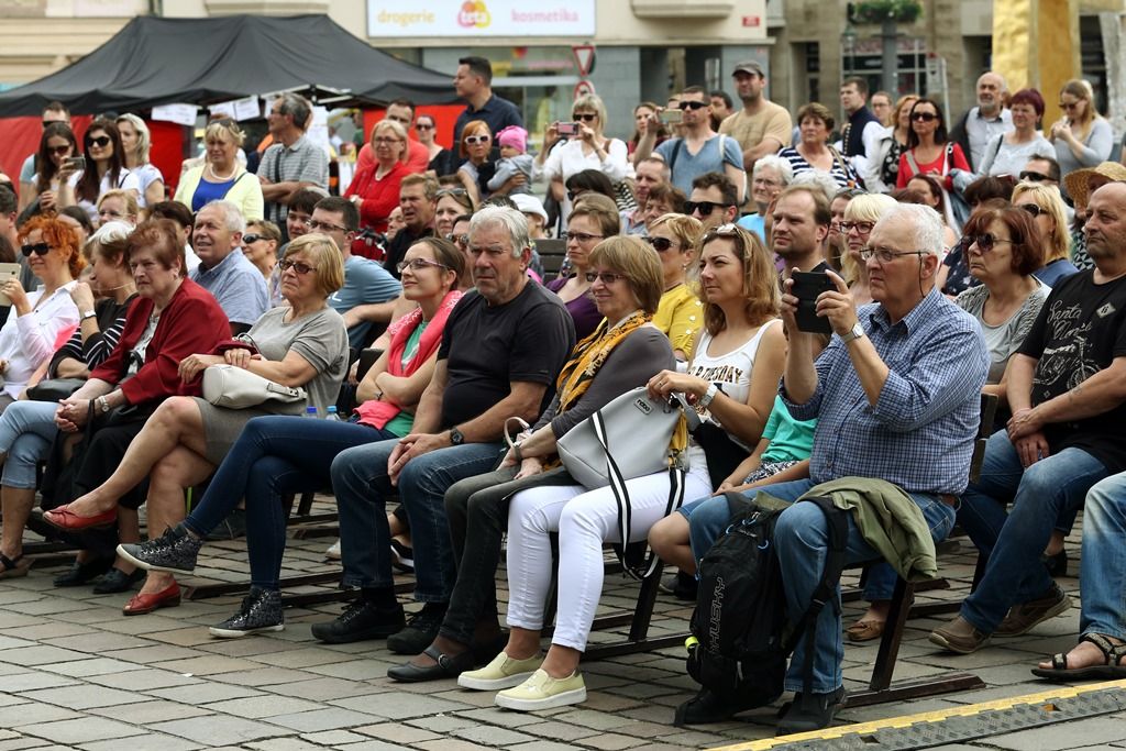 Operní pěvkyně Magdalena Kožená navštívila radnici (foto: M. Pecuch / Z. Vaiz, 31.5.2019)