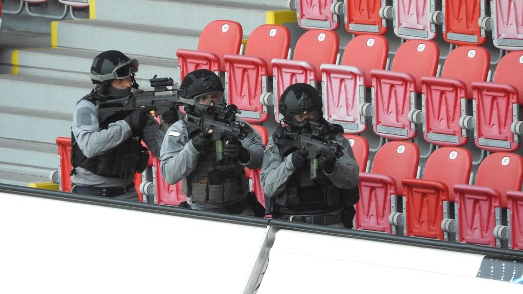 Zásah při střelbě na fotbalovém stadionu cvičilo přes 300 osob (foto: L. Jarolím, 4.6.2019)