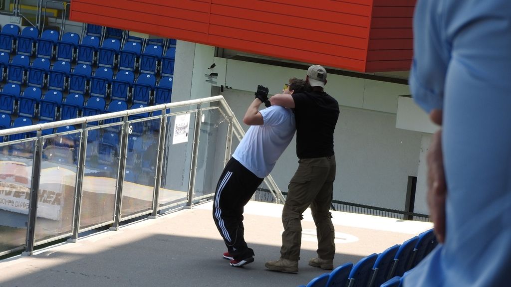 Zásah při střelbě na fotbalovém stadionu cvičilo přes 300 osob (foto: L. Jarolím, 4.6.2019)