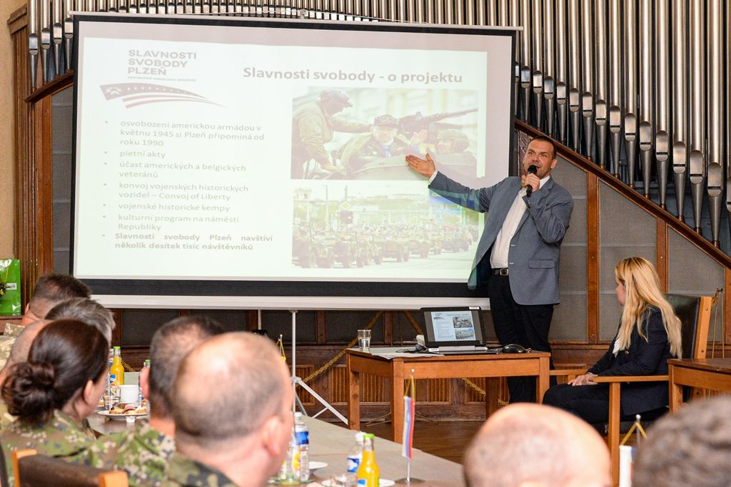 Přijetí velitelů posádkových velitelství na plzeňské radnici (foto: M. Pecuch, 11.6.2019)