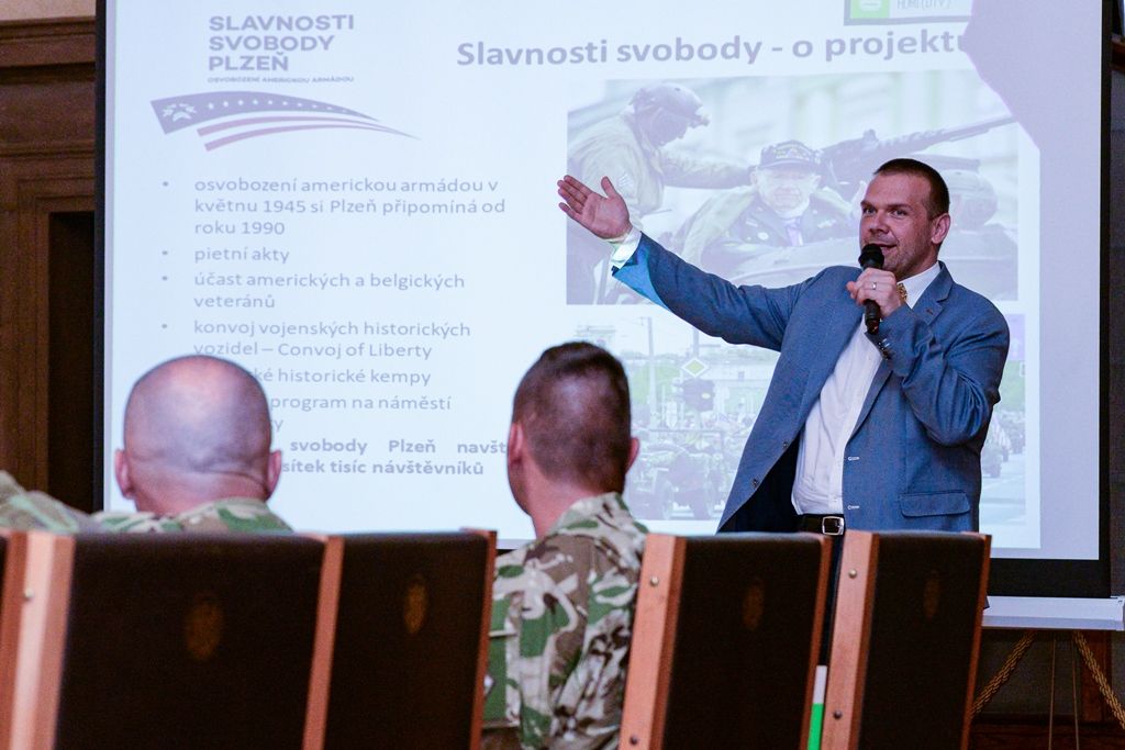 Přijetí velitelů posádkových velitelství na plzeňské radnici (foto: M. Pecuch, 11.6.2019)