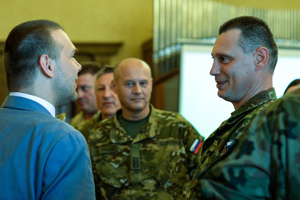 Přijetí velitelů posádkových velitelství na plzeňské radnici (foto: M. Pecuch, 11.6.2019)