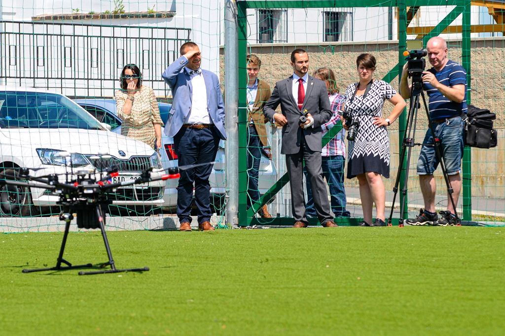 Čidla dronů (foto: M. Pecuch, 13.6.2019)