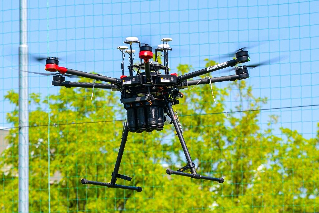 Čidla dronů (foto: M. Pecuch, 13.6.2019)