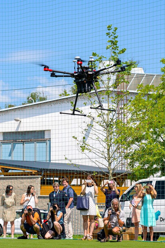 Čidla dronů (foto: M. Pecuch, 13.6.2019)
