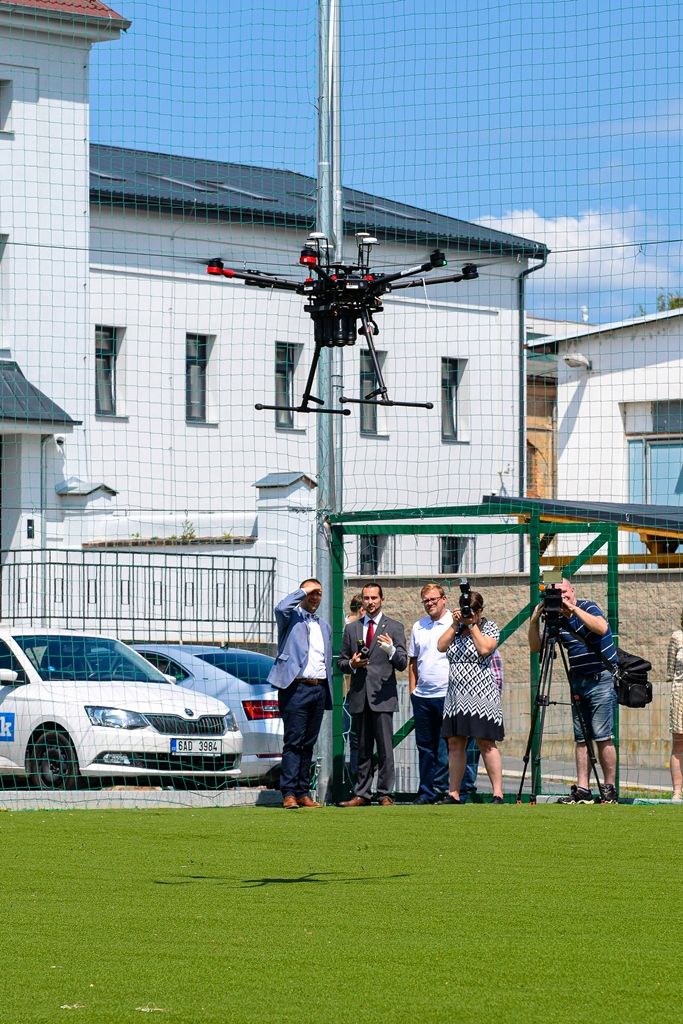 Čidla dronů (foto: M. Pecuch, 13.6.2019)