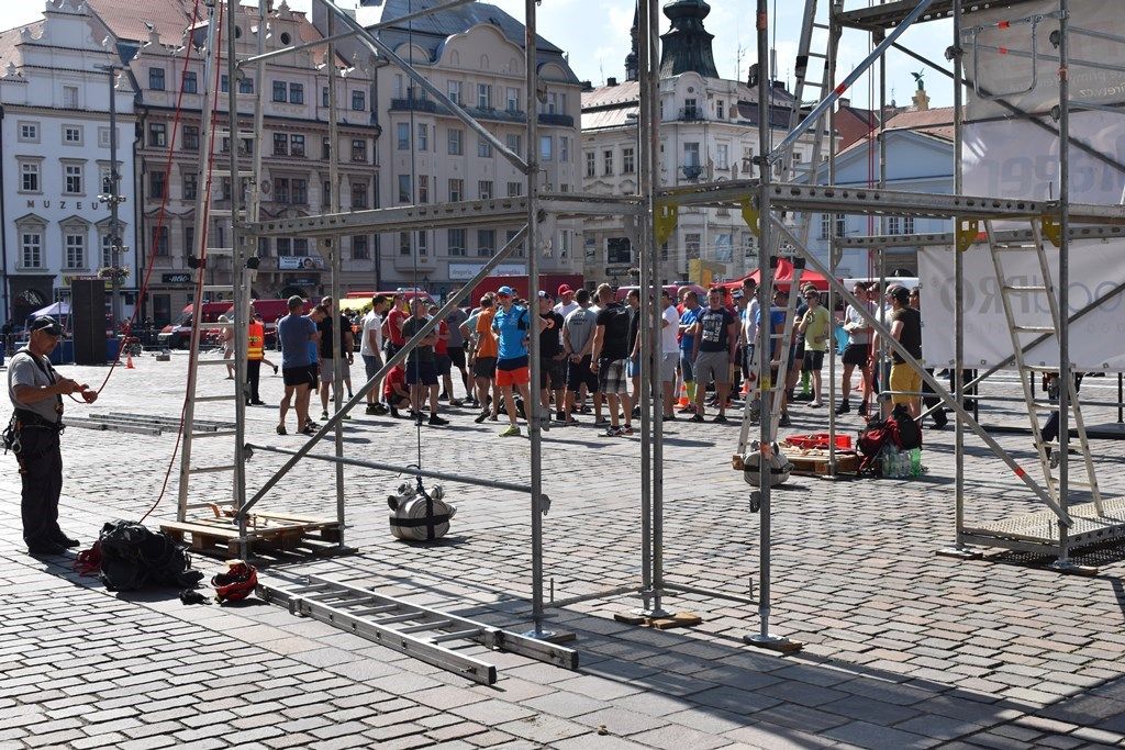 Nejtvrdší hasič přežije (foto: E. Barborková, 14.6.2019)