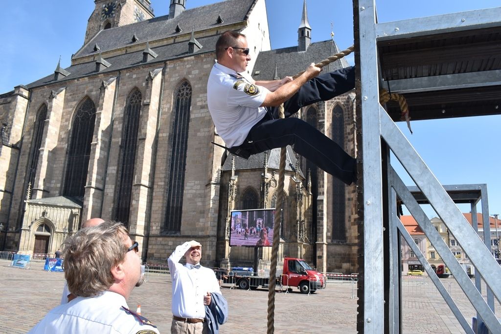 Nejtvrdší hasič přežije (foto: E. Barborková, 14.6.2019)