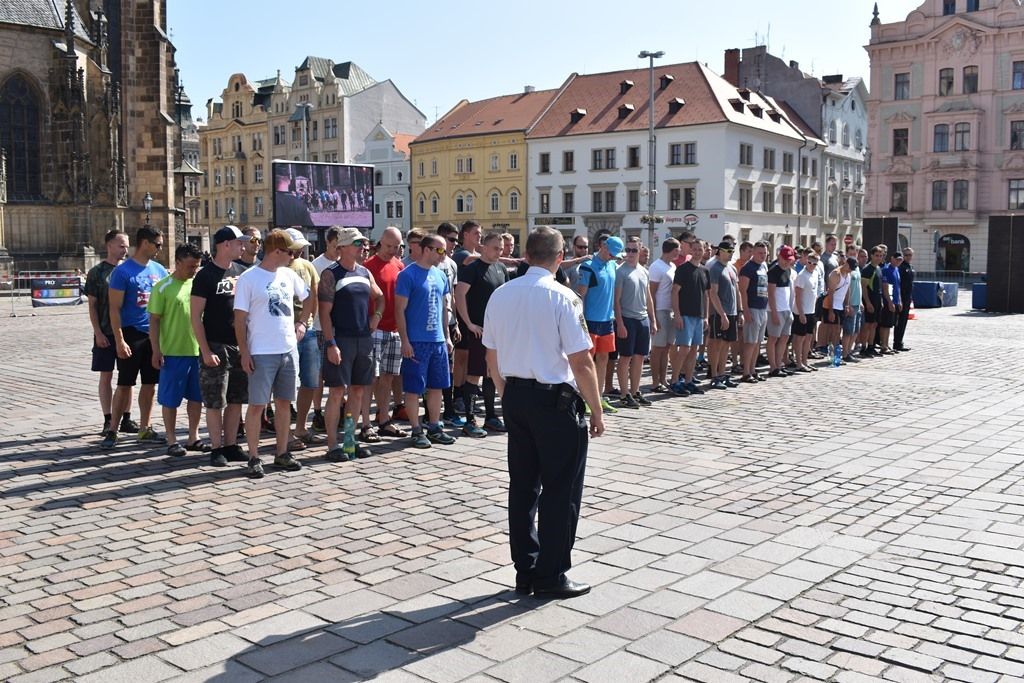 Nejtvrdší hasič přežije (foto: E. Barborková, 14.6.2019)