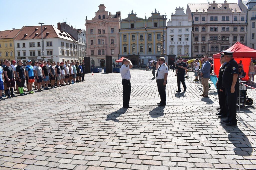 Nejtvrdší hasič přežije (foto: E. Barborková, 14.6.2019)