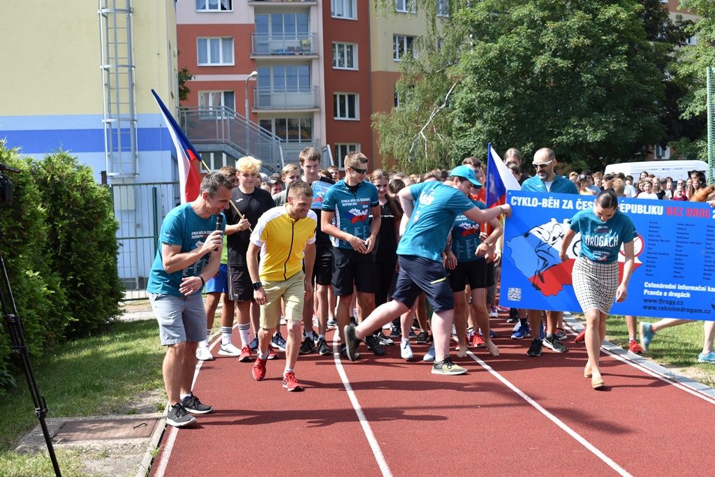 Cyklo-běh za ČR bez drog (foto: A. Jarošová, 18.6.2019)