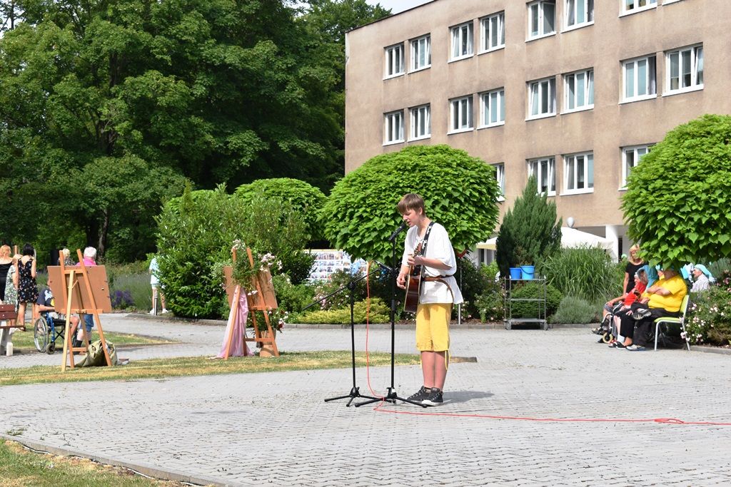 Zahradní slavnost (fotografie: M. Fialová, 19.6.2019)