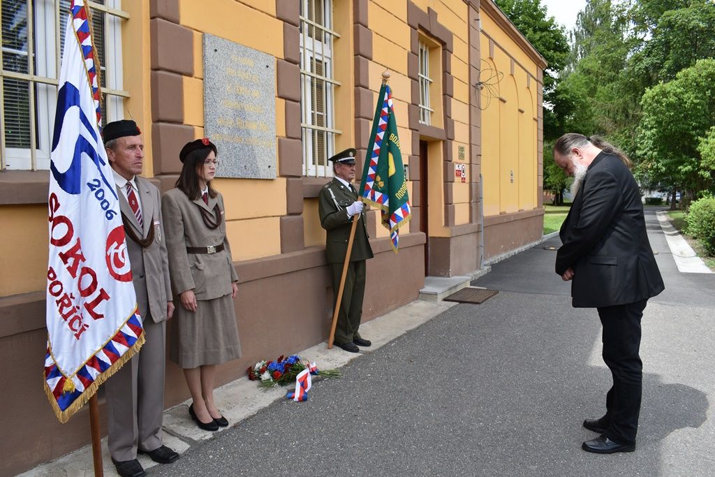 Pietní akt za Heliodora Píku (fotografie: A. Jarošová, 21.6.2019)