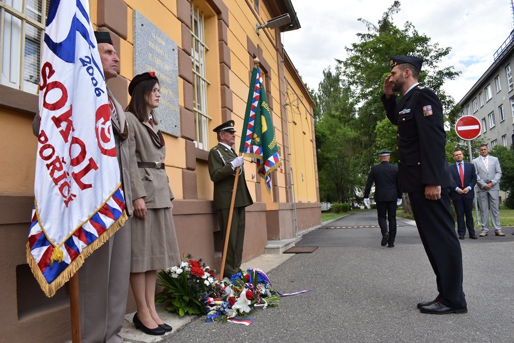 Pietní akt za Heliodora Píku (fotografie: A. Jarošová, 21.6.2019)