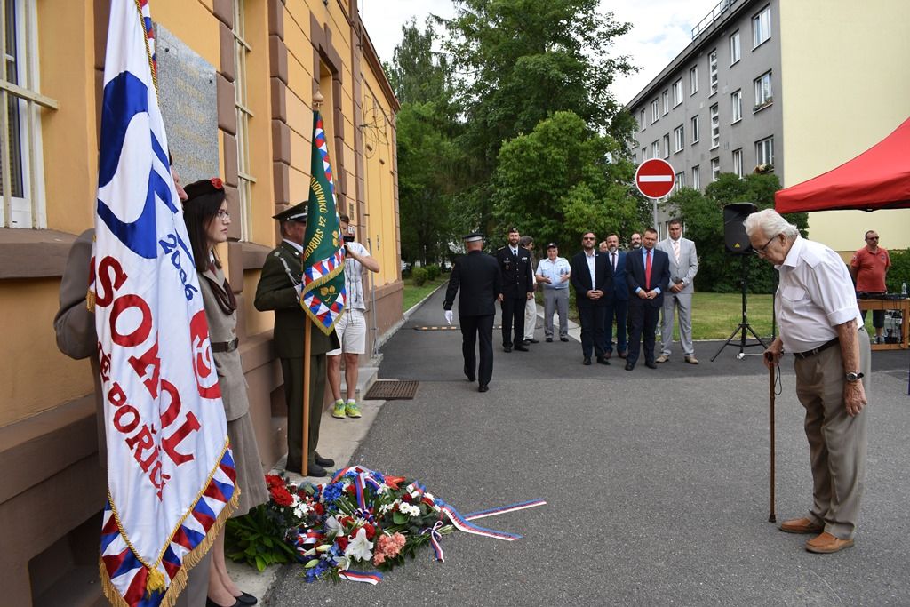Pietní akt za Heliodora Píku (fotografie: A. Jarošová, 21.6.2019)
