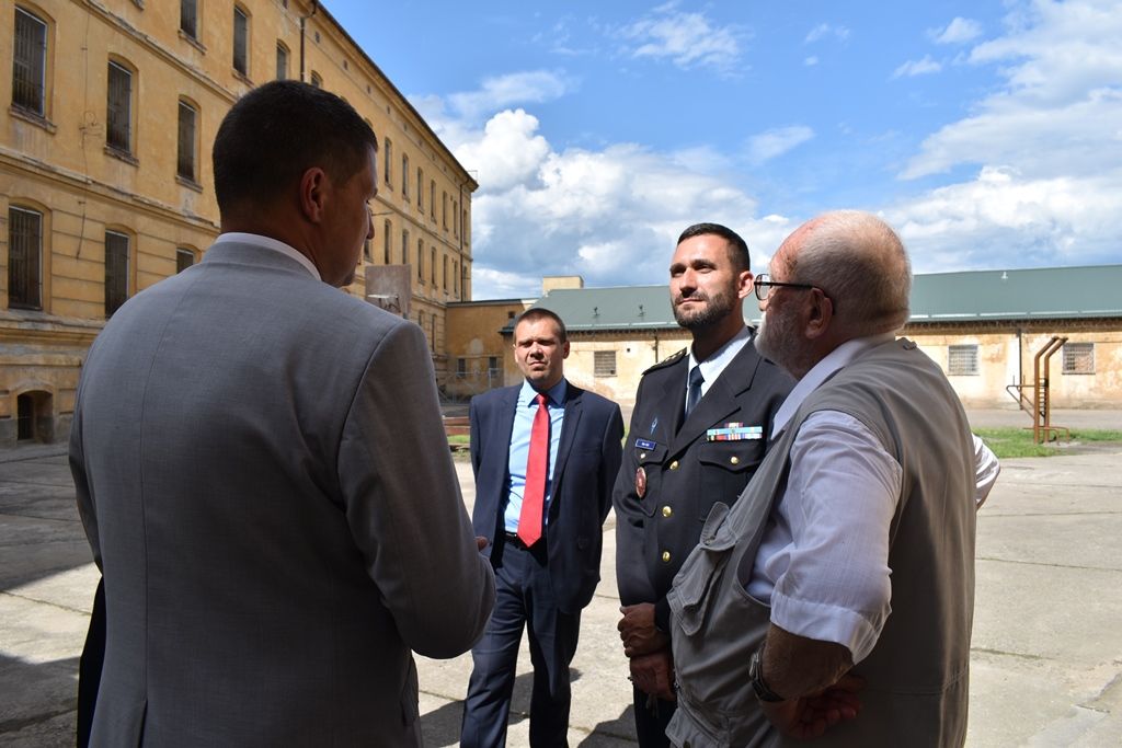 Pietní akt za Heliodora Píku (fotografie: A. Jarošová, 21.6.2019)