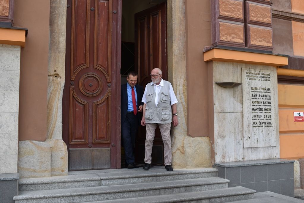 Pietní akt za Heliodora Píku (fotografie: A. Jarošová, 21.6.2019)