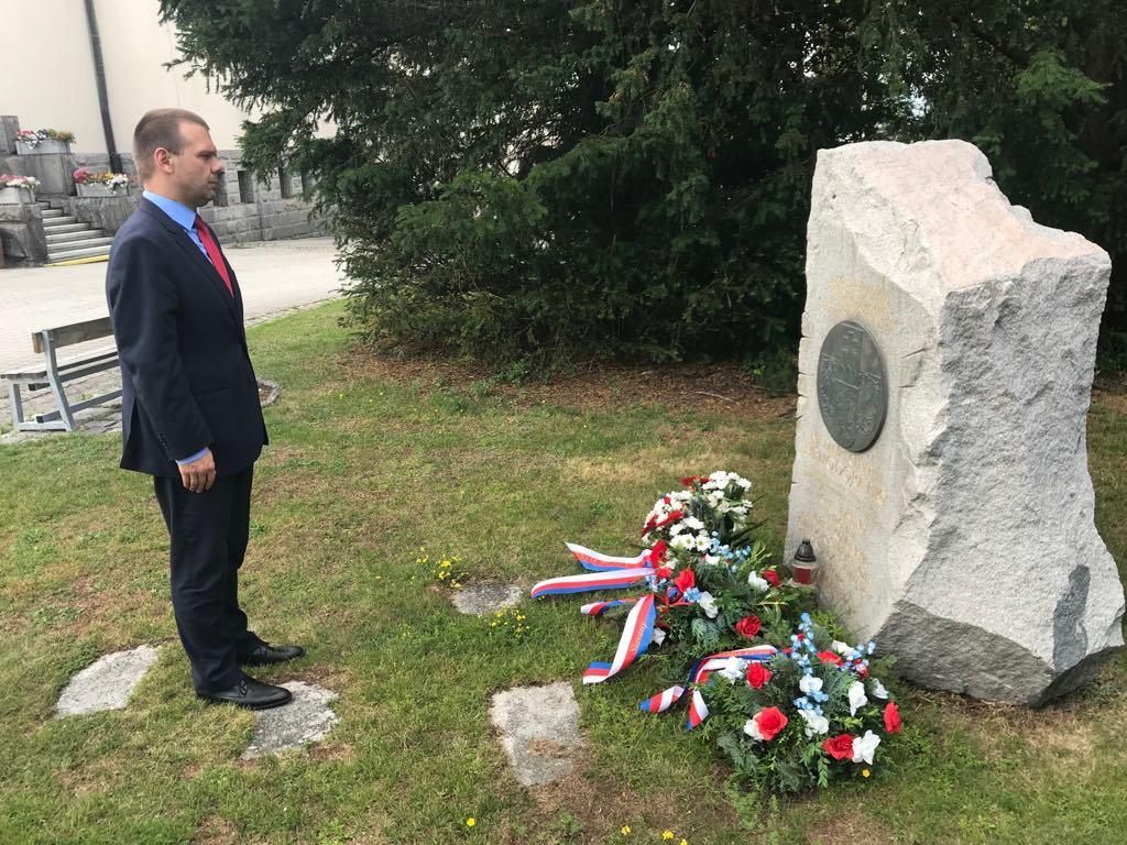 Pietní akt za Heliodora Píku (fotografie: A. Jarošová, 21.6.2019)