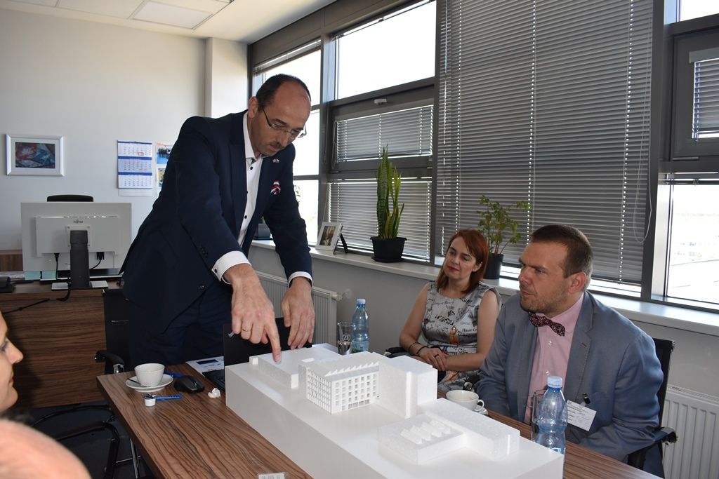 Primátor navštívil ZF Engineering Plzeň