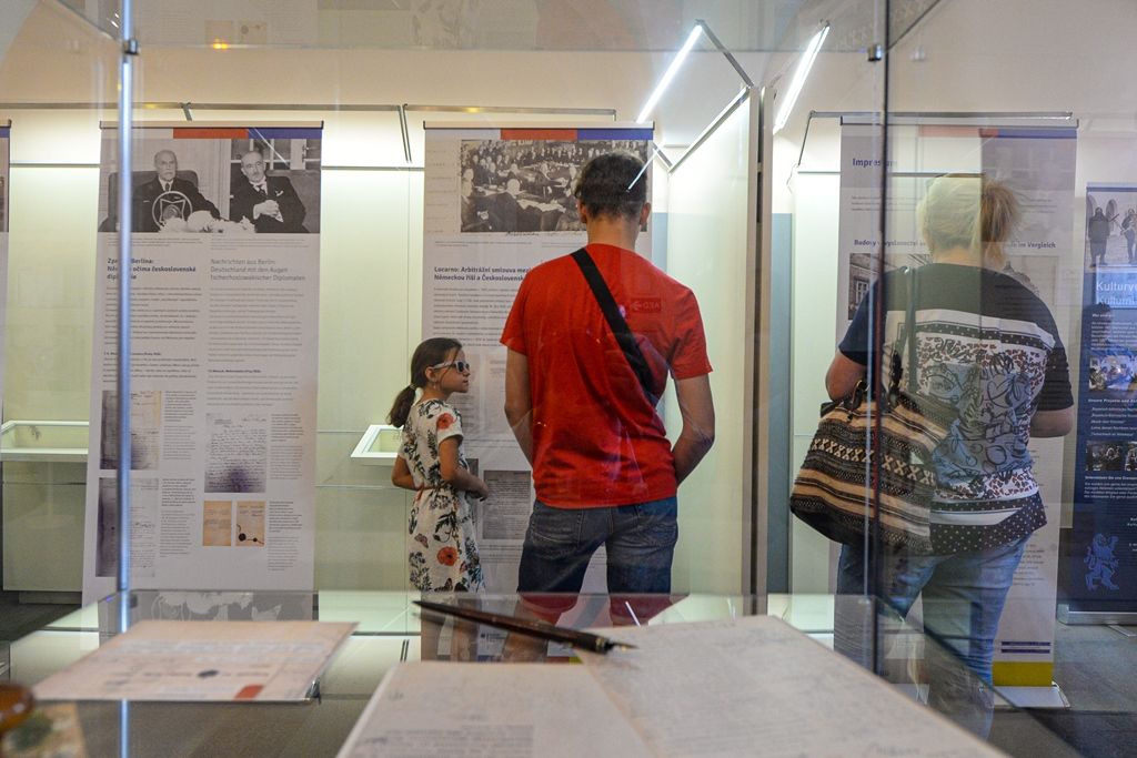 Výstava Diplomacie mezi Prahou a Berlínem – Dvojí začátek 1918/1993 (foto: M. Pecuch, 15.7.2019)