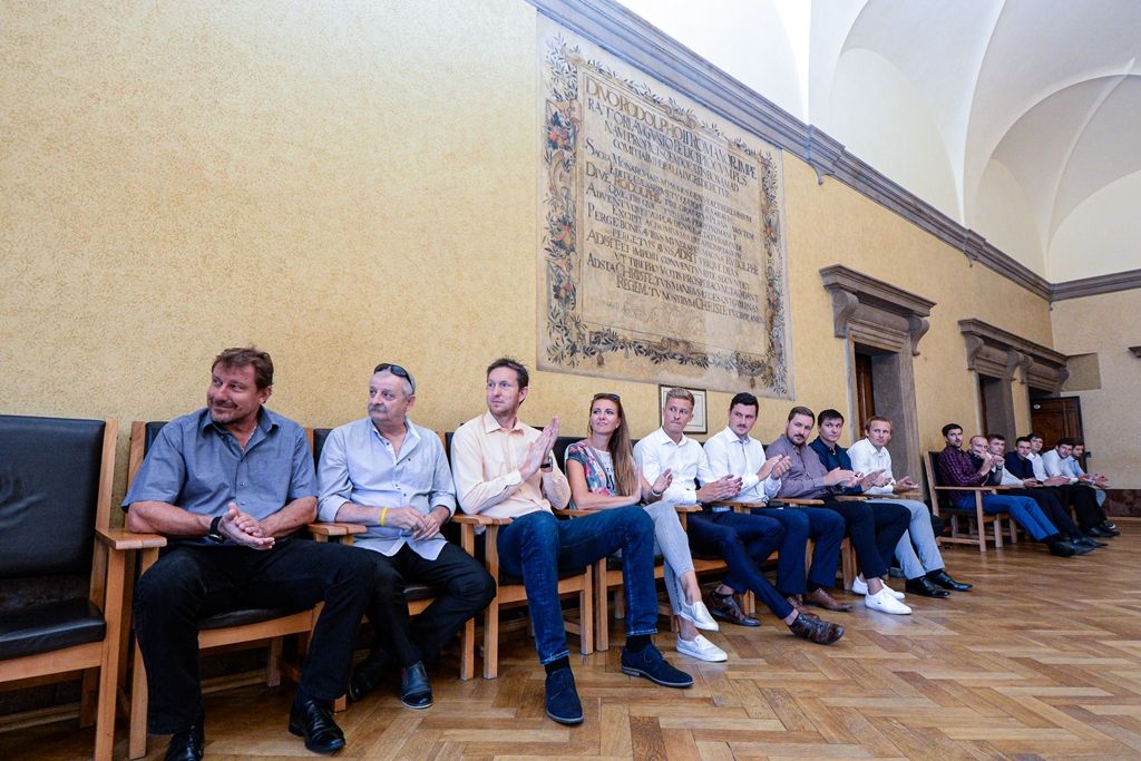Přijetí mistrů ČR v házené a pozemním hokeji (foto: M. Pecuch, 22.7.2019)