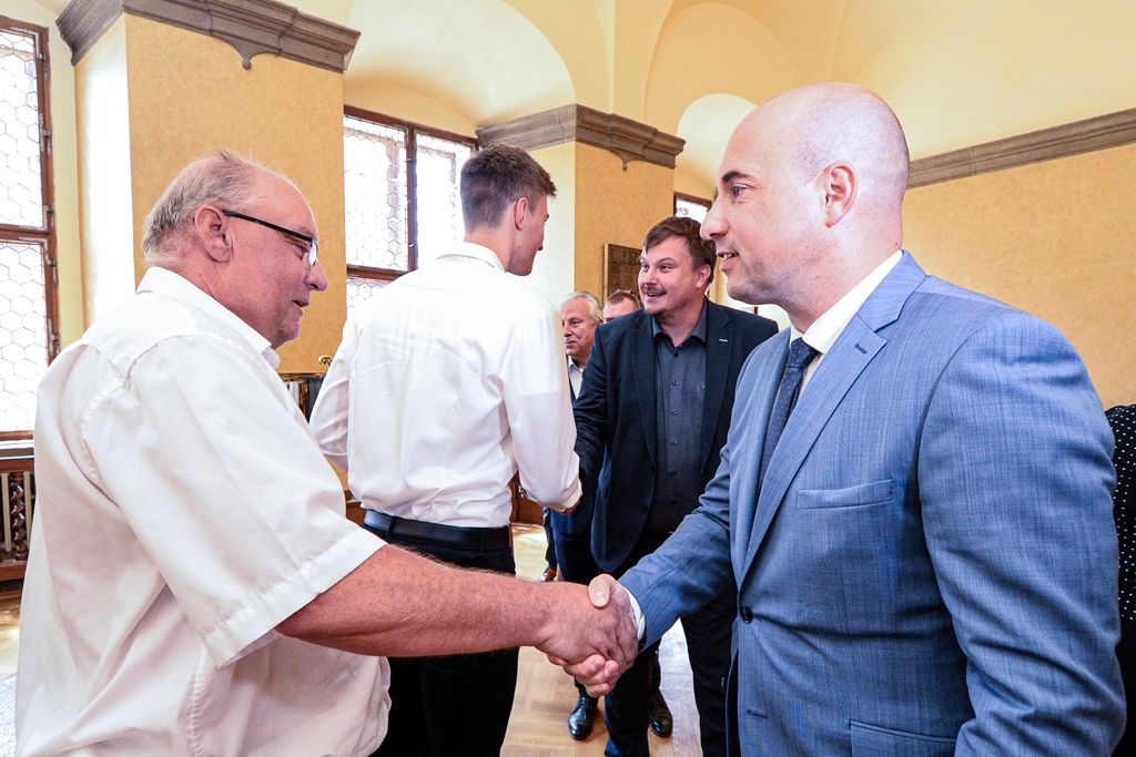 Přijetí mistrů ČR v házené a pozemním hokeji (foto: M. Pecuch, 22.7.2019)