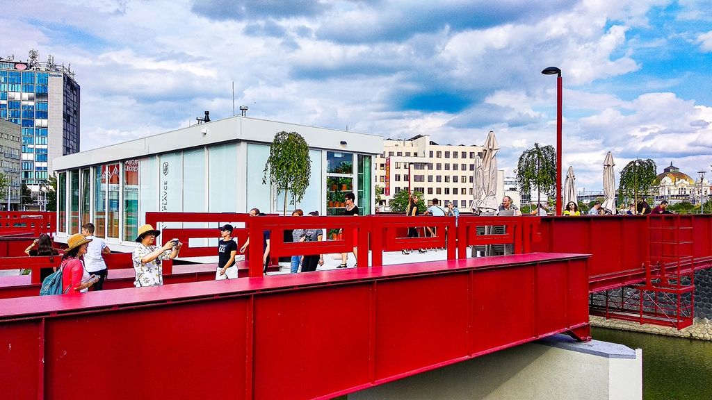 Náplavka na Radbuze v Plzni (foto: M. Pecuch, 8.8.2019)