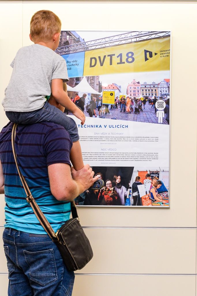 Vernisáž výstavy Studuj a bav se vědou (foto: M. Pecuch, 26.8.2019)