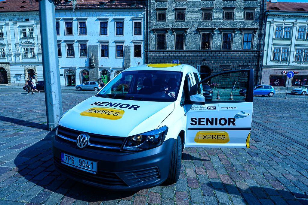 Nové vozidlo služby Senior Expres (foto: M. Pecuch, 30.8.2019)