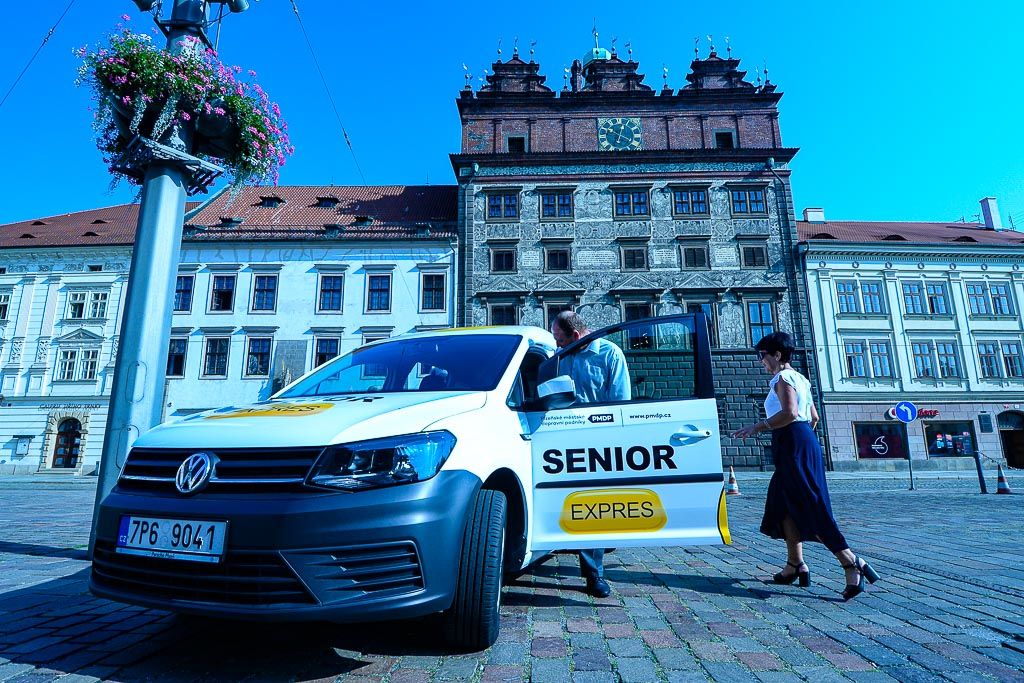 Nové vozidlo služby Senior Expres (foto: M. Pecuch, 30.8.2019)