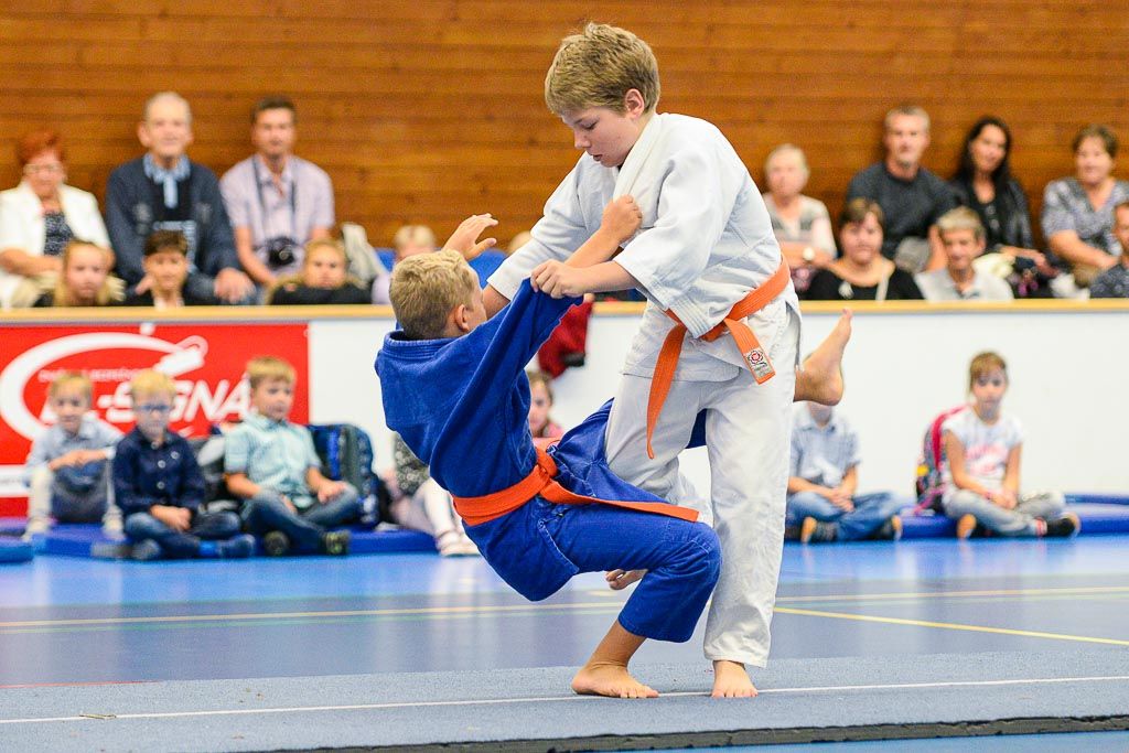 Do prvních tříd v Plzni dnes nastoupilo kolem 1600 prvňáčků (foto: M. Pecuch/A. Jarošová, 2.9.2019)