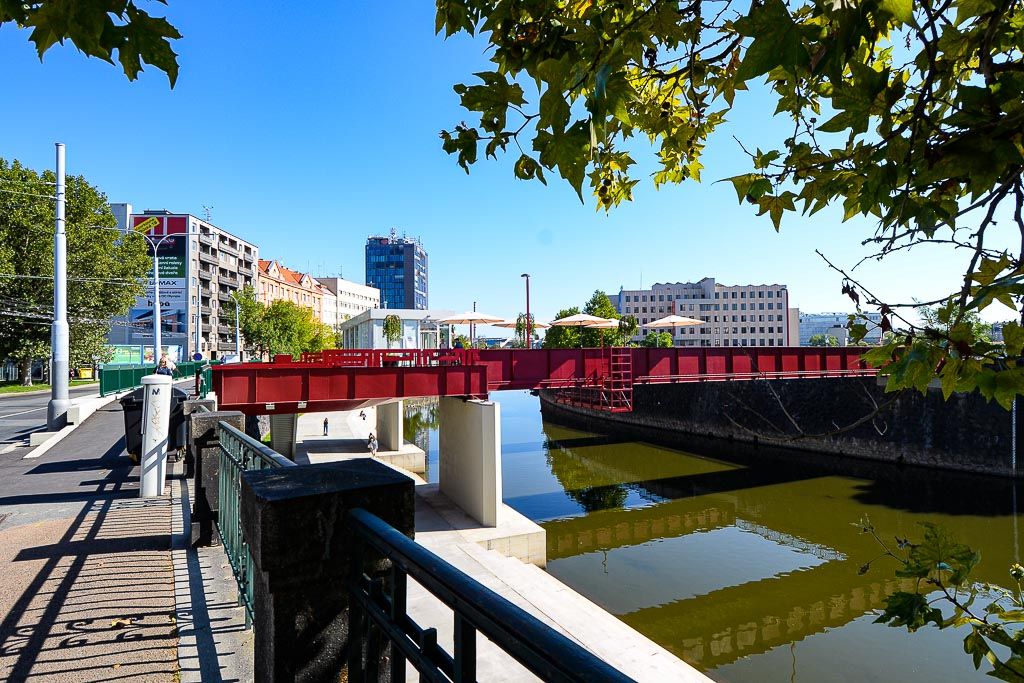Náplavku na Radbuze čeká první velká akce - tisková konference