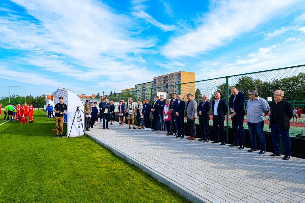 Sportovní areál pro talentované fotbalisty i žáky (foto: M. Pecuch, 11.9.2019)