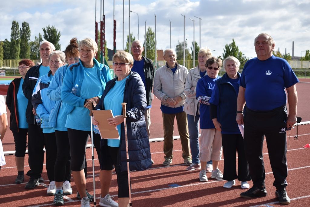 Sportovní hry seniorů vyplnily netradiční disciplíny (foto: P. Holub, 18.9.2019)