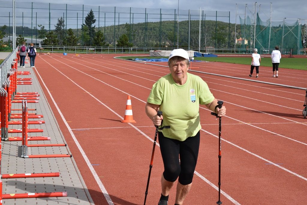 Sportovní hry seniorů vyplnily netradiční disciplíny (foto: P. Holub, 18.9.2019)