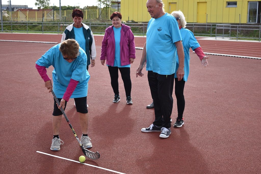 Sportovní hry seniorů vyplnily netradiční disciplíny (foto: P. Holub, 18.9.2019)