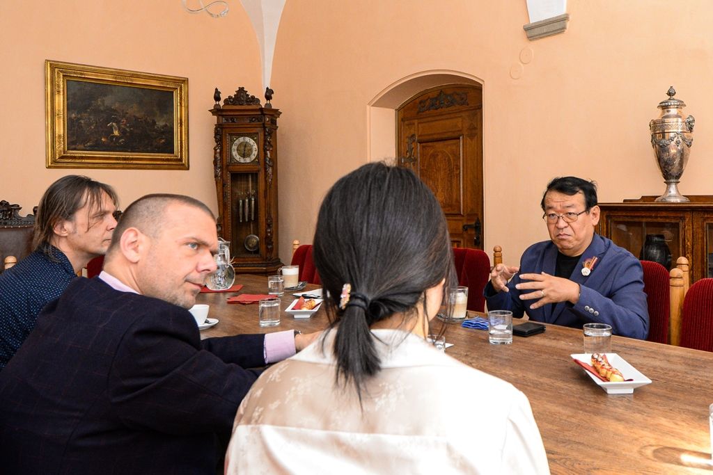 Primátor jednal s japonským starostou o spolupráci loutkářů (foto: M. Pecuch, 22.9.2019)