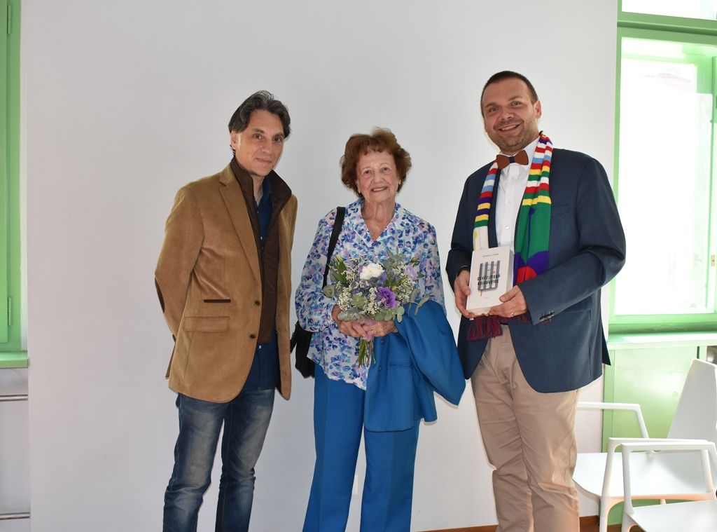 Španělský autor Osvětimské knihovnice představil svoji knihu v Plzni