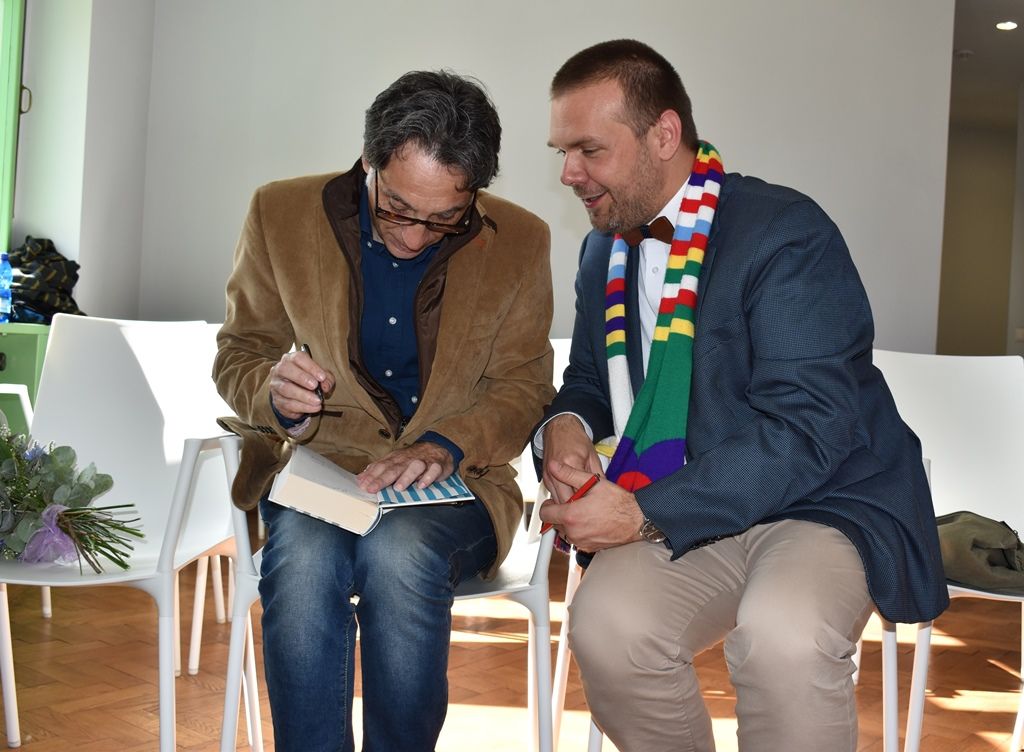 Španělský autor Osvětimské knihovnice představil svoji knihu v Plzni (foto: A. Jarošová, 20.9.2019)