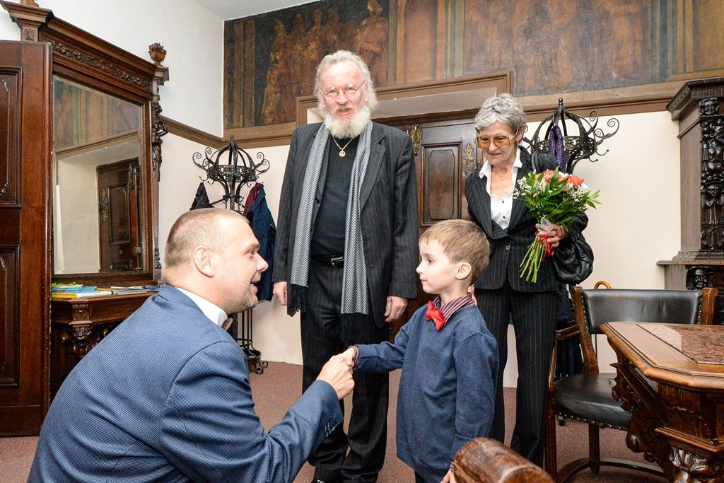 Primátor pogratuloval Karlu Sykovi k životnímu jubileu (foto: M. Pecuch, 23.9.2019)