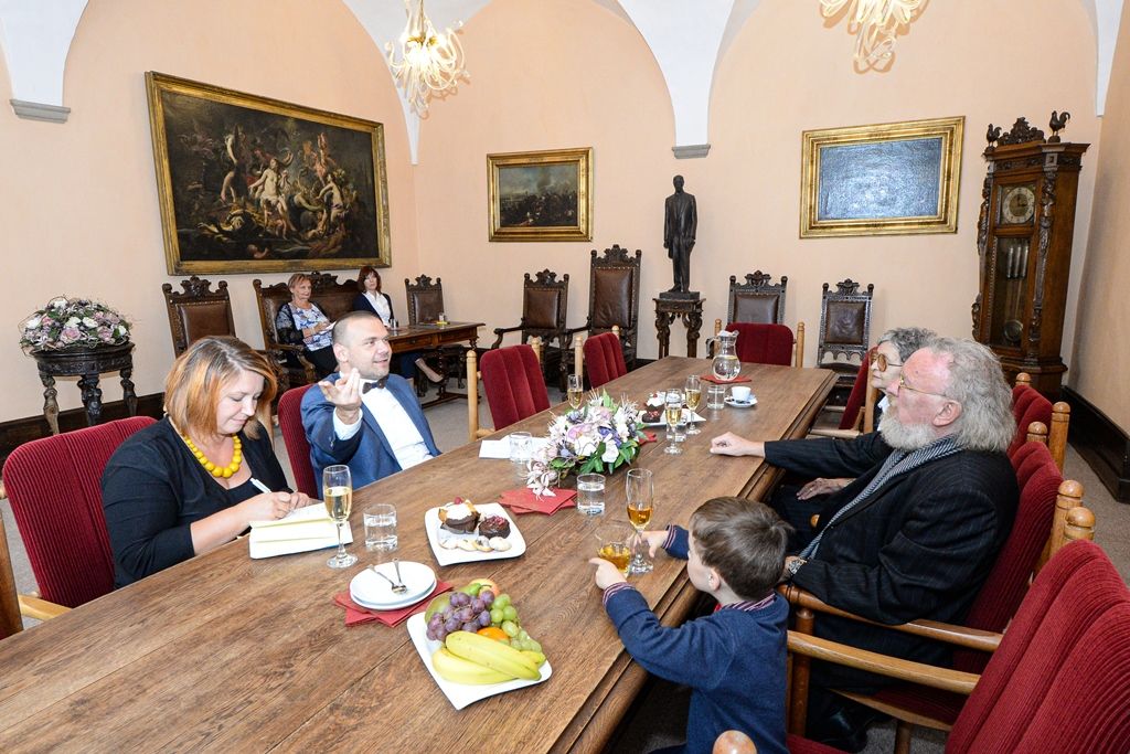 Primátor pogratuloval Karlu Sykovi k životnímu jubileu (foto: M. Pecuch, 23.9.2019)