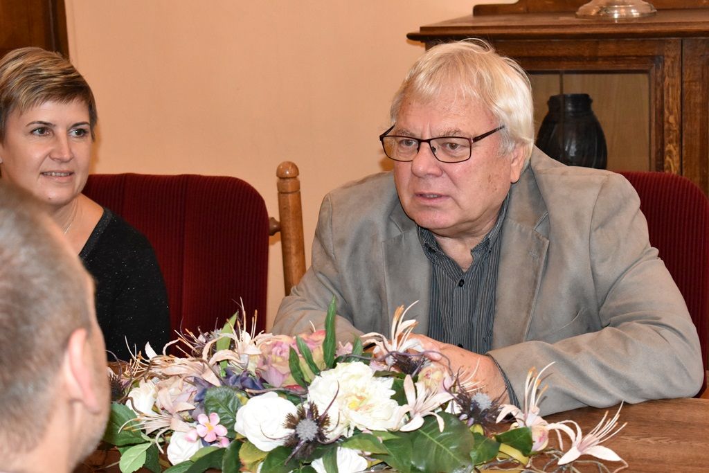 Sbormistr Zdeněk Vimr obdržel medaili za uměleckou činnost (foto: A. Jarošová, 30.9.2019)