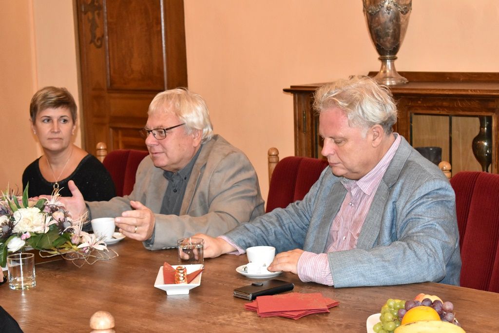 Sbormistr Zdeněk Vimr obdržel medaili za uměleckou činnost (foto: A. Jarošová, 30.9.2019)