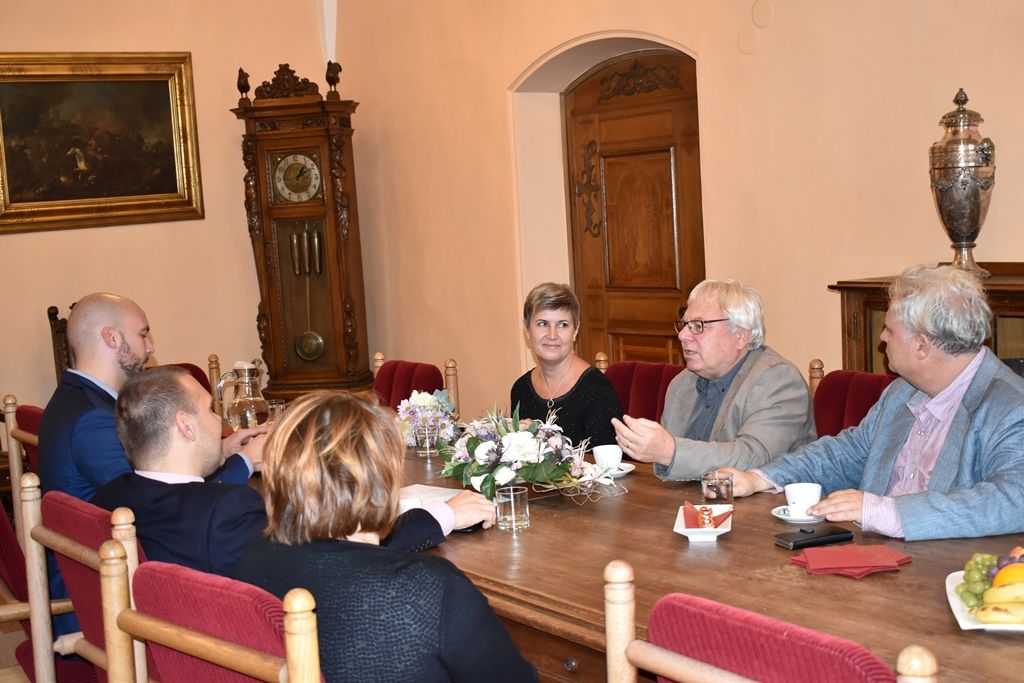 Sbormistr Zdeněk Vimr obdržel medaili za uměleckou činnost (foto: A. Jarošová, 30.9.2019)