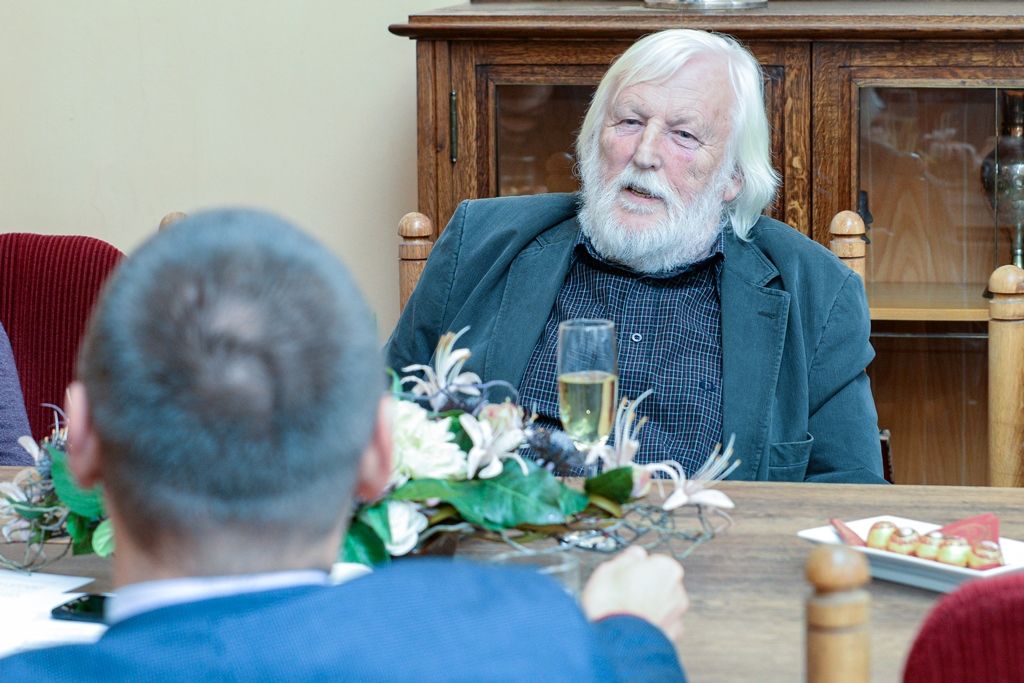 Primátor poblahopřál Janu Loučímovi k životnímu jubileu (foto: M. Pecuch, 8.10.2019)