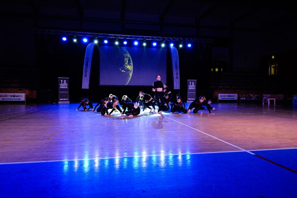 Děti ze základních škol si vyzkoušely, jaké to je nevidět (foto: M. Pecuch, 10.10.2019)