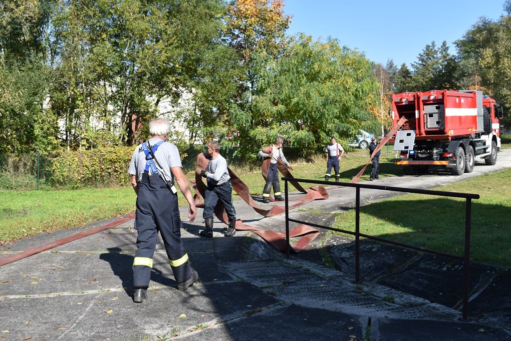 Instalace zařízení na čerpání vody z Radbuzy (foto: A. Jarošová, 14.10.2019)