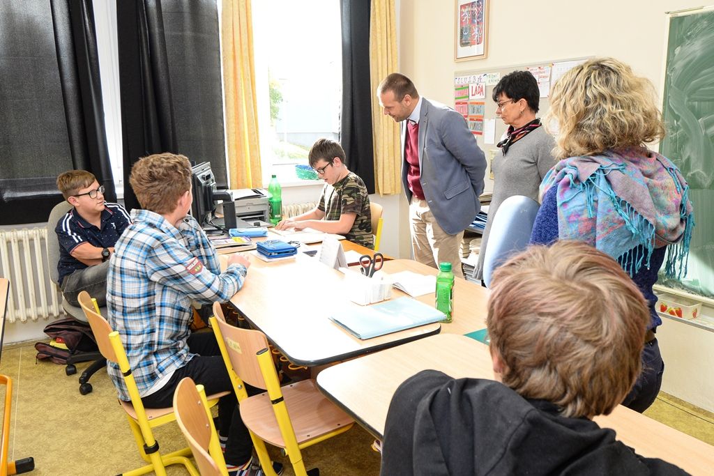 Primátor navštívil školu pro zrakově postižené