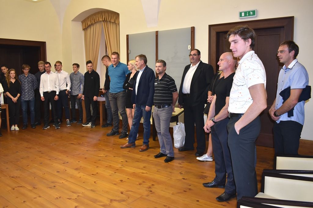 Plzeňští atleti prezentovali své skvělé úspěchy na radnici (foto: A. Jarošová, 14.10.2019)